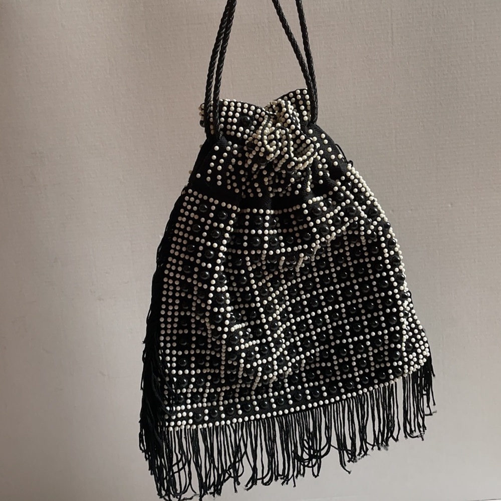 Vintage drawstring handbag Black white beaded fringe pouch purse - Picture 2 of 10